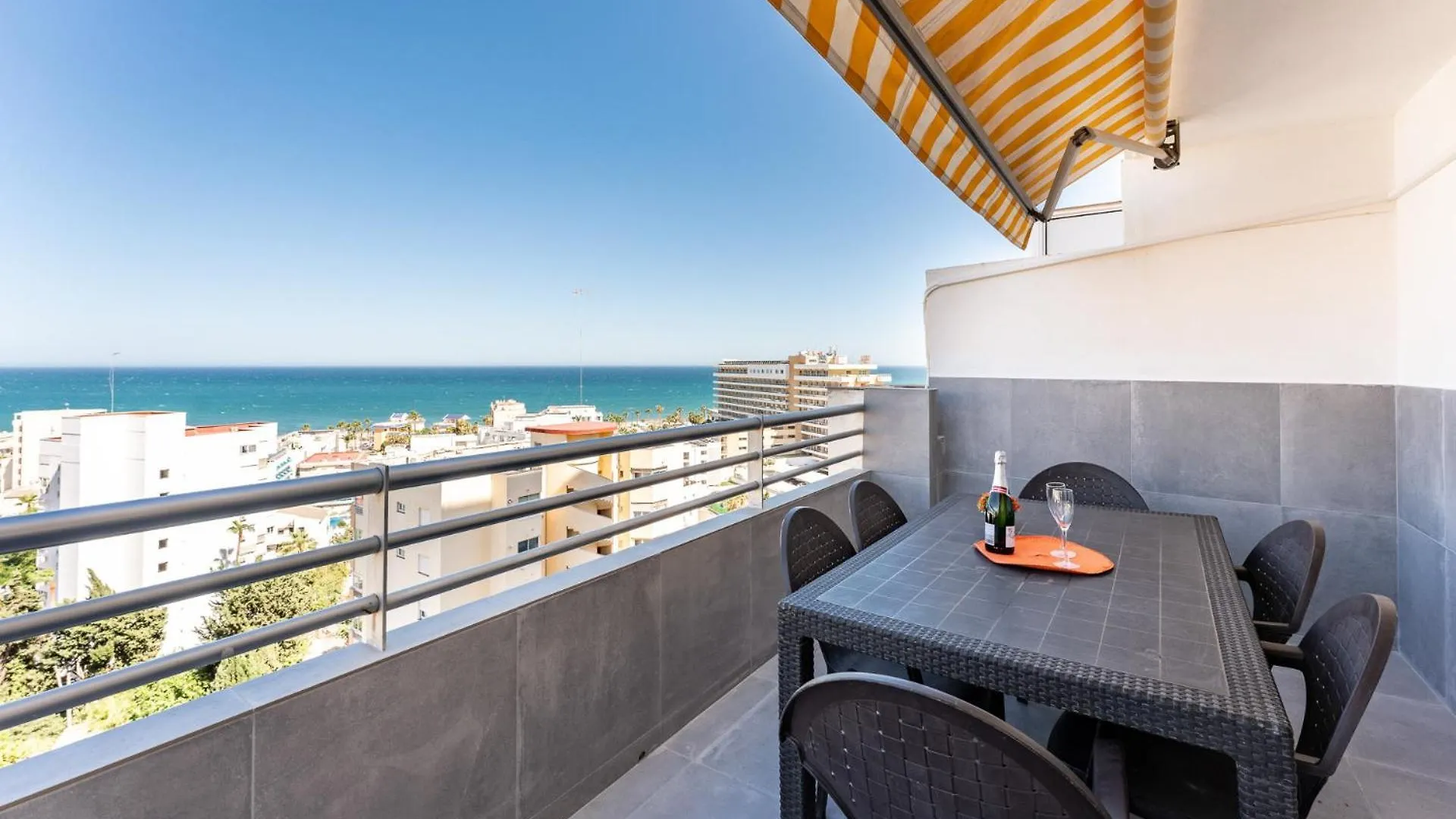 Malagasuite Seaview Babilonia Torremolinos Apartment